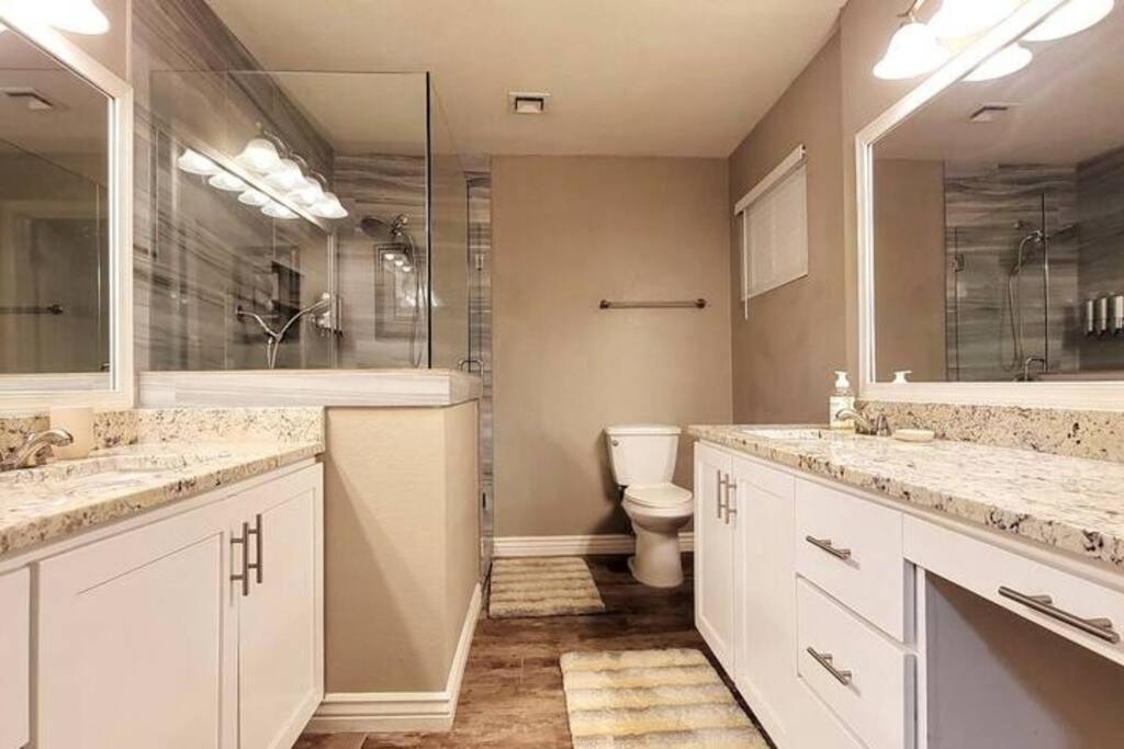 Mesa Oasis Private Pool Spacious! 10+ Guests 7 Beds New, Great Location! Exterior photo